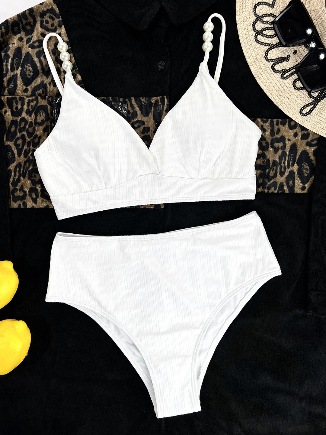 Dame Højskåret Bikini med elegante Perledetaljer Stilla