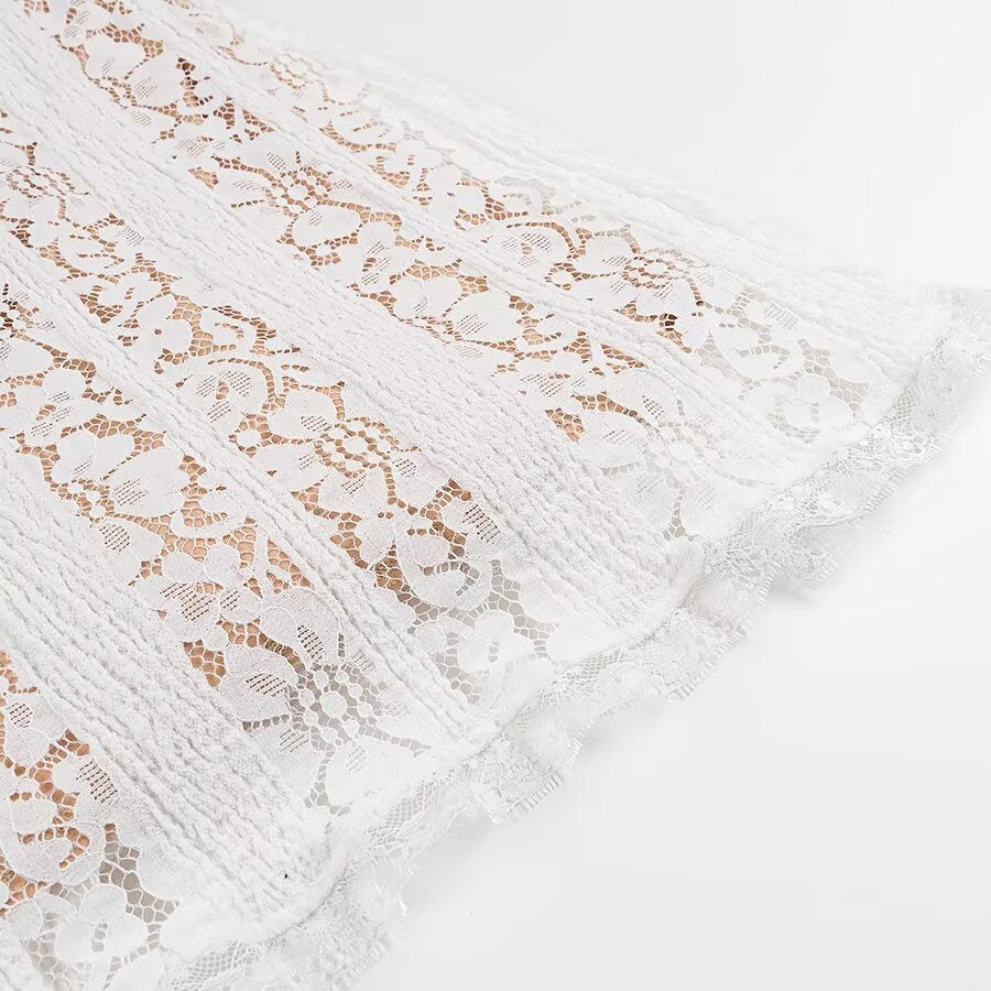 Dame spidskjole med off-shoulder design og eksklusive puffærmer Stilla