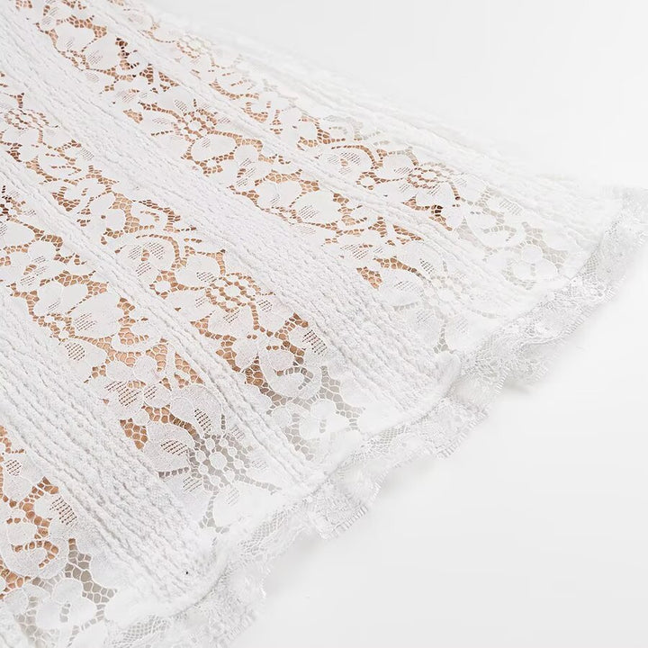 Dame spidskjole med off-shoulder design og eksklusive puffærmer Stilla