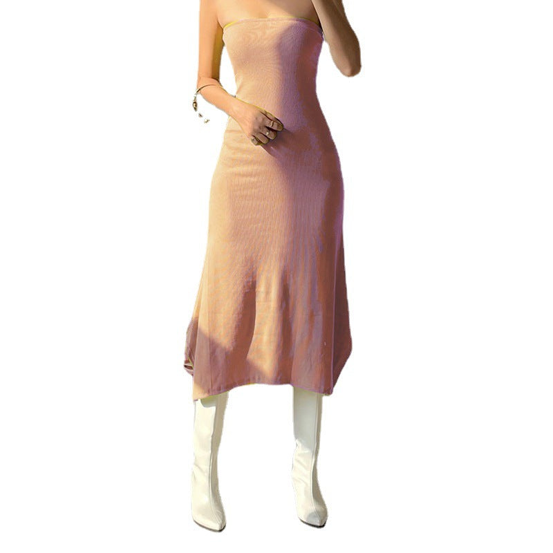 Dame maxikjole med off-shoulder design og figursyet pasform Skovae