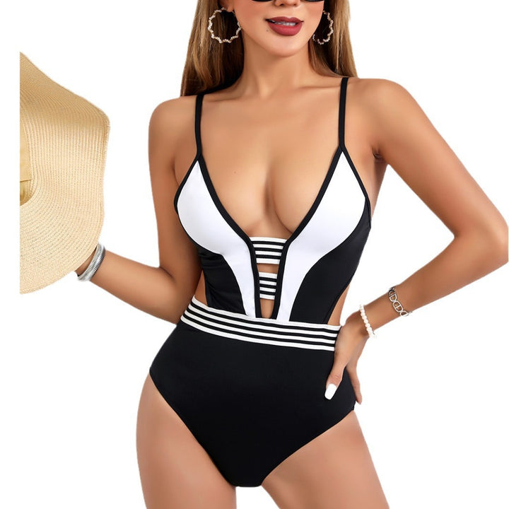 Dame Sporty Badedragt med dyb V-udskæring og trendy cut-outs Stilla
