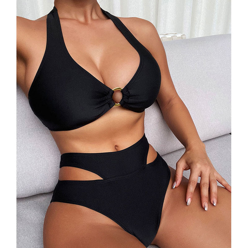 Dame højtaljet bikini med cut-out-detaljer og elegant ring Skovae