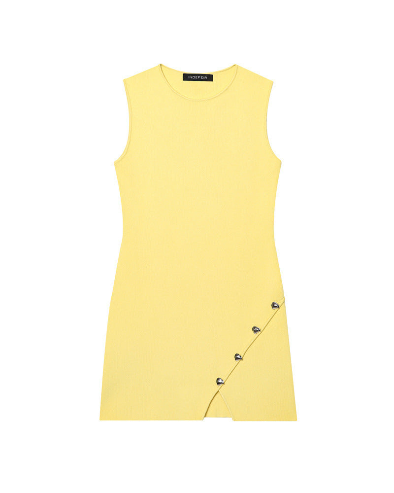 Femme Asymmetrisk Kort Kjole med Dekorative Accenter Stilla