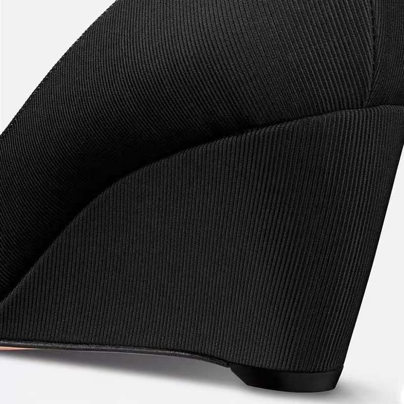 Femme Wedge Heel Spidssko med dekorative sløjfe detaljer  Stilla