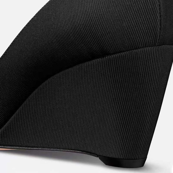 Femme Wedge Heel Spidssko med dekorative sløjfe detaljer  Stilla