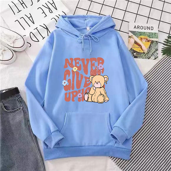 Kvindernes hoodie med motiverende bjørn design Skovae