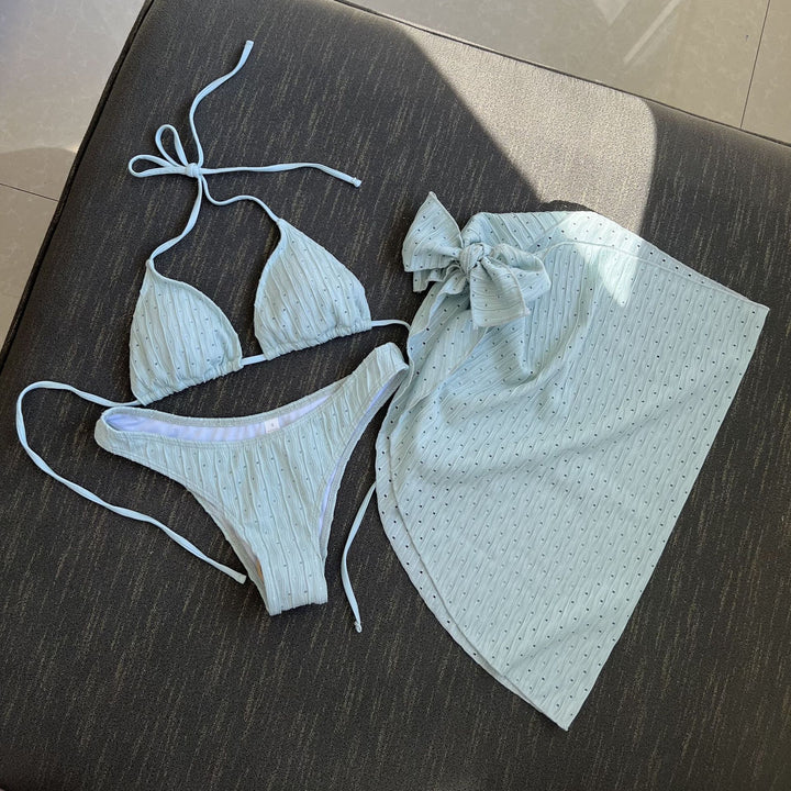 Dame bikini sæt med skinnende accenter og legesyg svømmerock Stilla