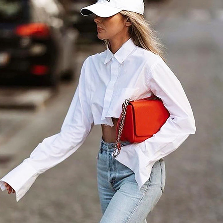 Dame Cropped Skjorte med klassisk Krave og elegante Detaljer Stilla
