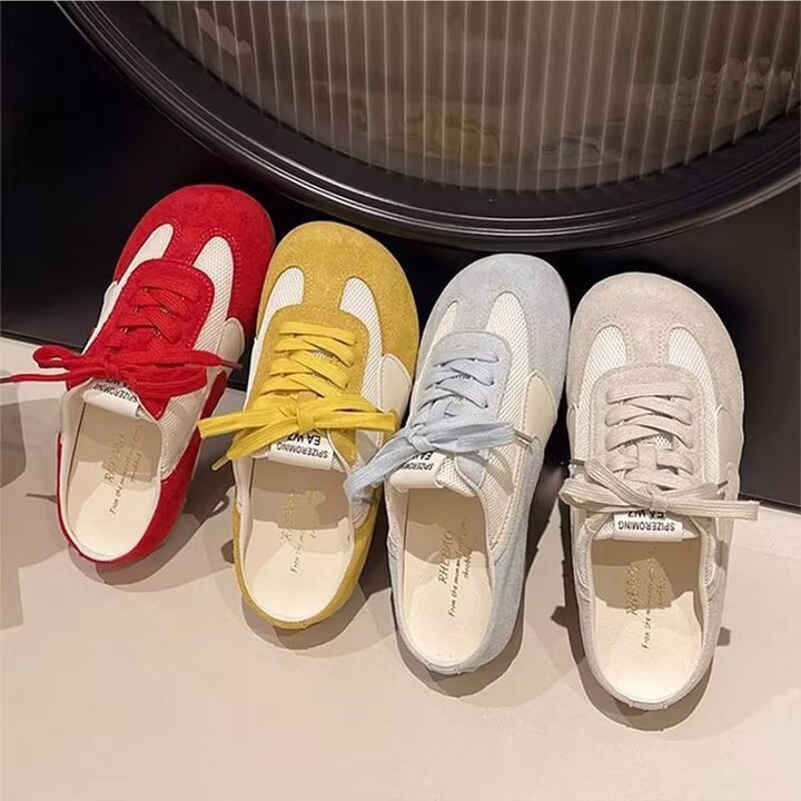 Dame fritids-sneakers i sportslig retro-stil med åndbart mesh-yderside og skridsikker sål Stilla