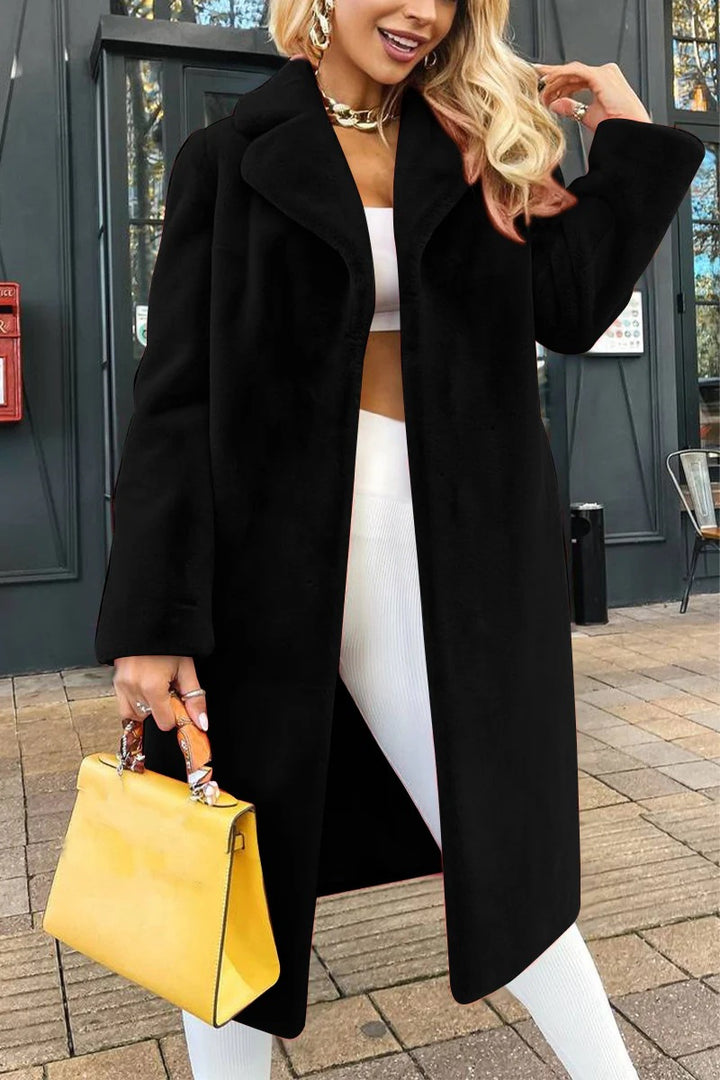 Dame elegant bomuldsfrakke med oversized snit og smart revers Stiila