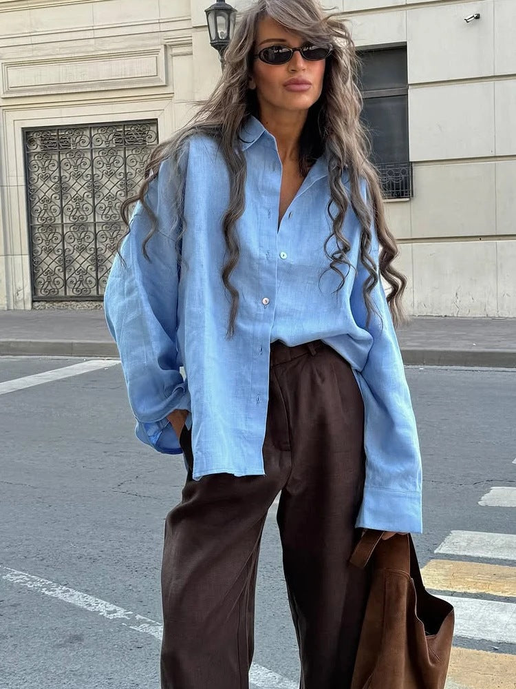 Dame Let Linned bluse med slidte skuldre Stilla
