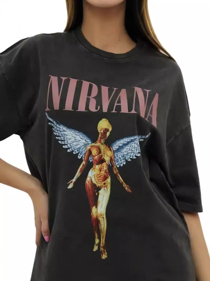 Dame T-shirt med unikt vintage grafisk design Stilla