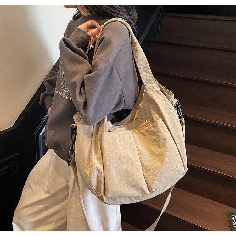Femme Allvejr Utility Hobo Bag Stilla