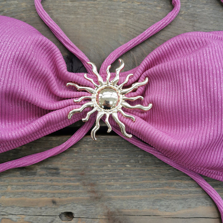 Dame bikini sæt med funklende design og elegant smykkepunktum Stilla