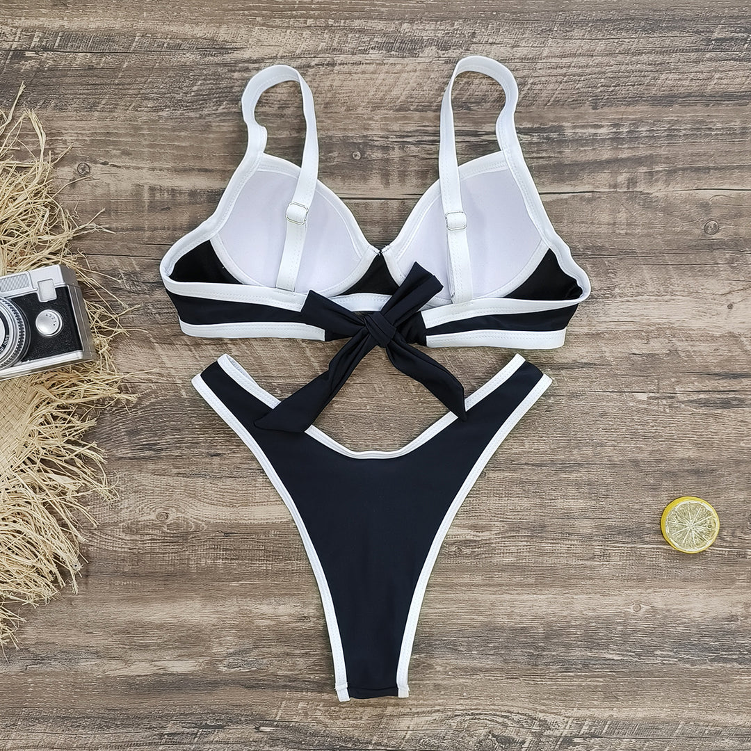 Dame bikini-sæt med mode triangel-top og højt skåret trusse Stilla