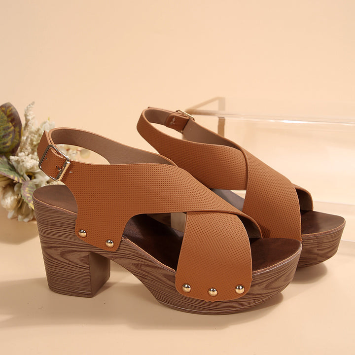 Dame Plateau-sandaler med komfortabel rem og dekorative detaljer Stilla