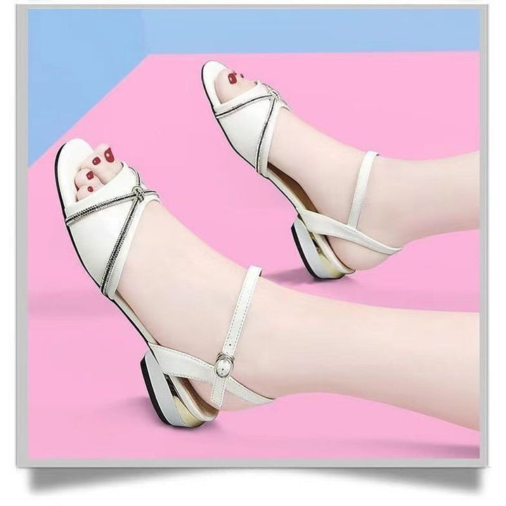 Dame sandaler med ergonomisk remdesign og moderigtig blokhæl Stilla