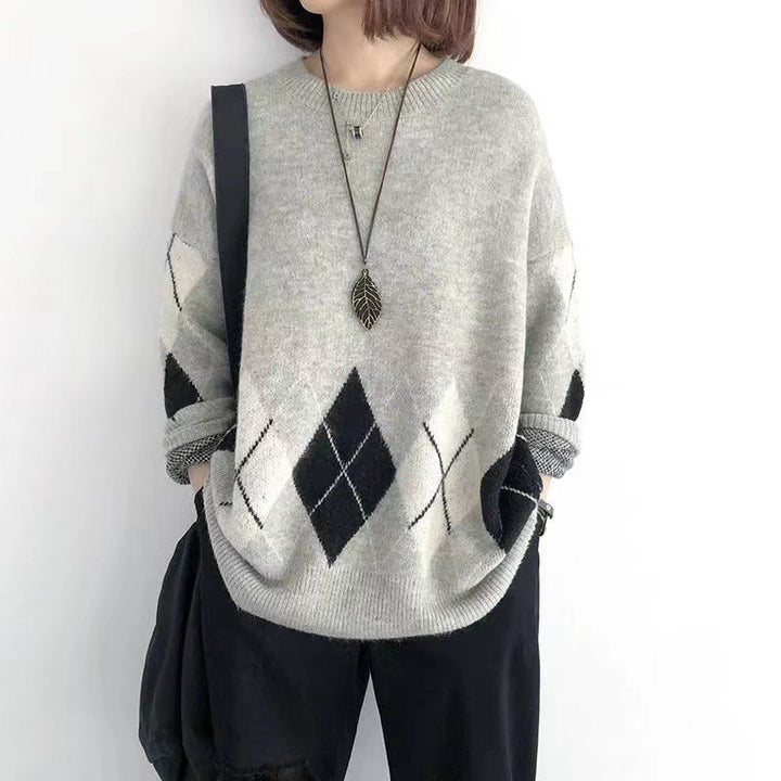 Dame hyggelig sweater i stilfuldt rombe-design Stilla
