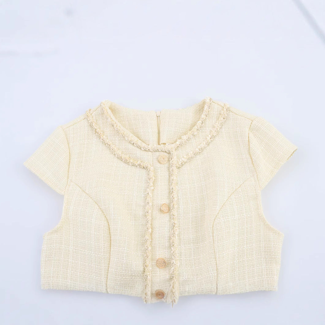 Femme Fald Mini Kjole med Knap Detalje Stilla