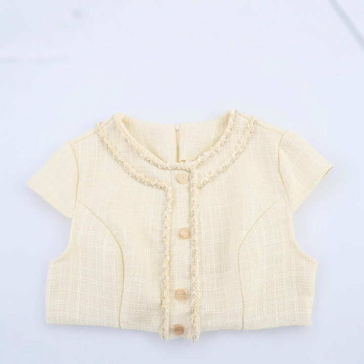 Femme Fald Mini Kjole med Knap Detalje Stilla