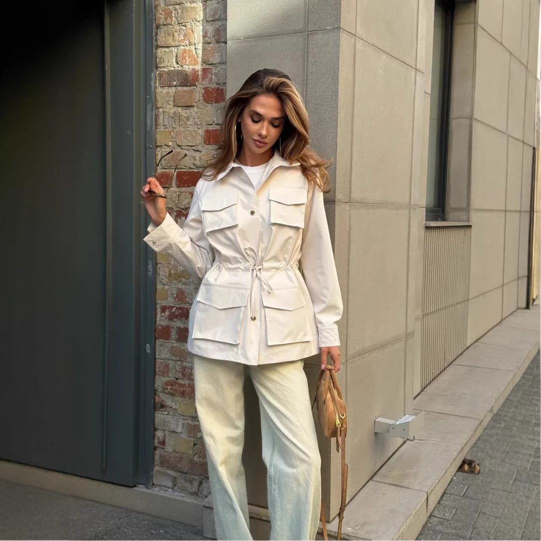 Kvinders afslappede utility vest med praktiske lommer og justerbar snøre Skovae