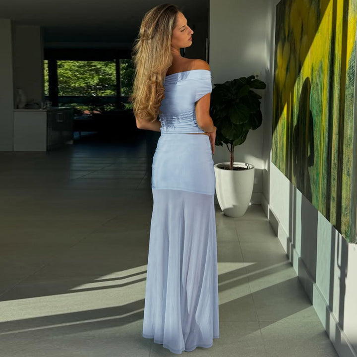Dame Elegant maxikjole med off-shoulder design og raffineret indpakningsstil Stilla
