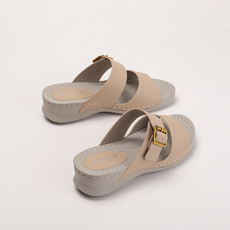 Dame Wedge-sandaler med moderne remdesign og ergonomisk fodseng Stilla
