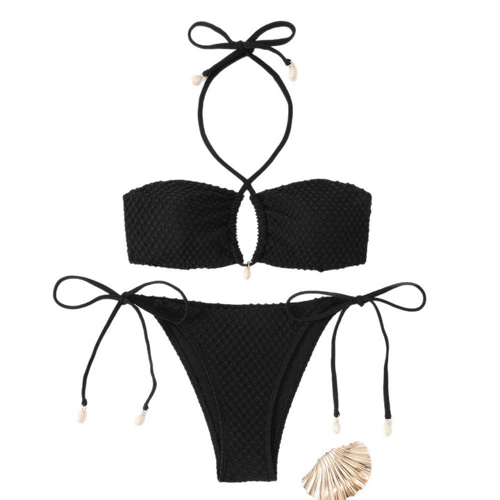 Dame bikini-sæt med innovativt bindemønster og trendy cut-out skovae
