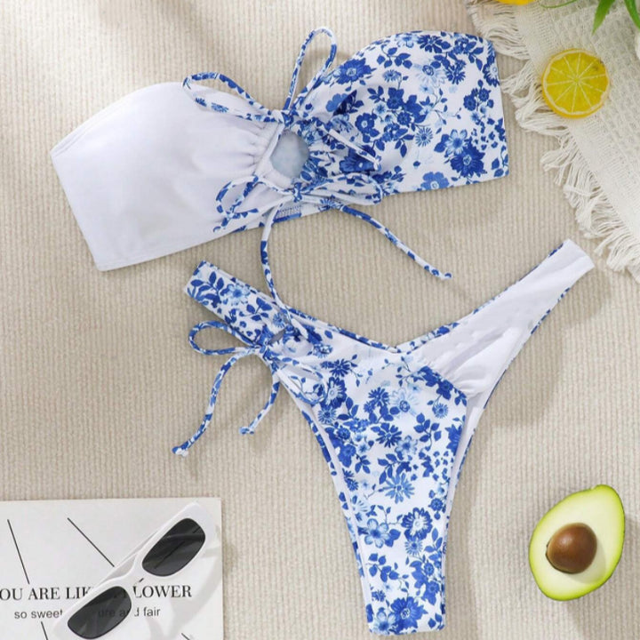 Dame Bandeau-Bikini-sæt med justerbare stropper og feminint blomstermønster Stilla