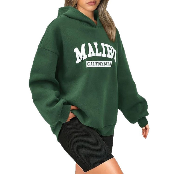 Kvindernes casual hoodie med oversized pasform og iøjnefaldende print Skovae