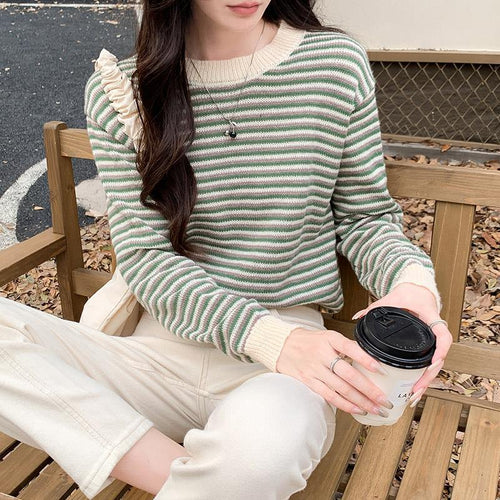 Dame casual stribet sweater med stilfuld ruffle trim Stilla