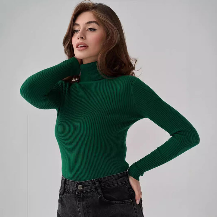 Kvinders lang sweater med høj krave og fin ribbet tekstur Stilla