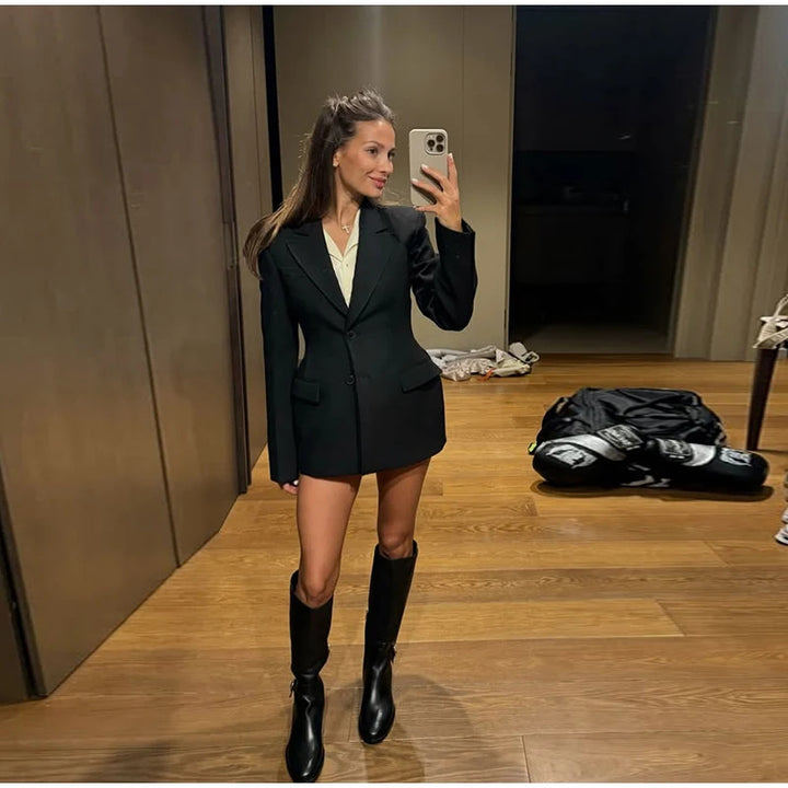 Femme Skræddersyet Blazer med Satinomslag Stilla