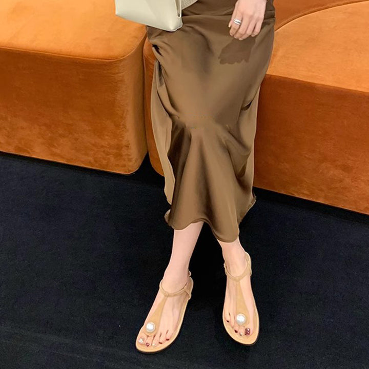 Dame elegante T-strap sandaler med perle detaljer Stilla