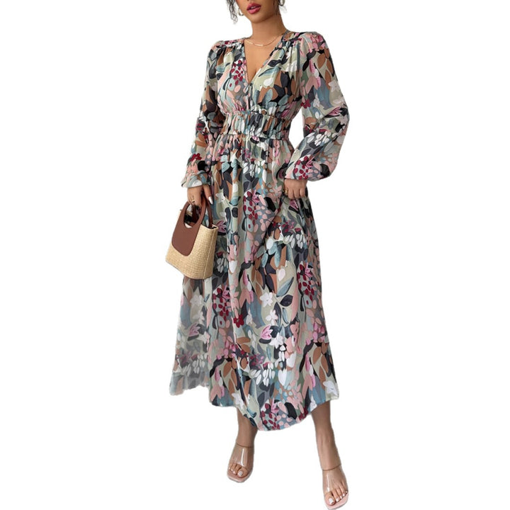 Dame langærmet maxikjole i floral chiffon kvalitet med dyb V-udskæring Stilla
