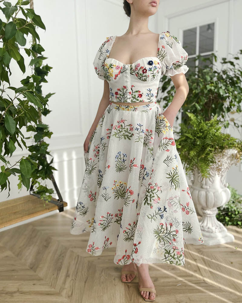Dame Blomsterbroderet Maxikjole med Puffærmer og Høj Nederdel Stilla