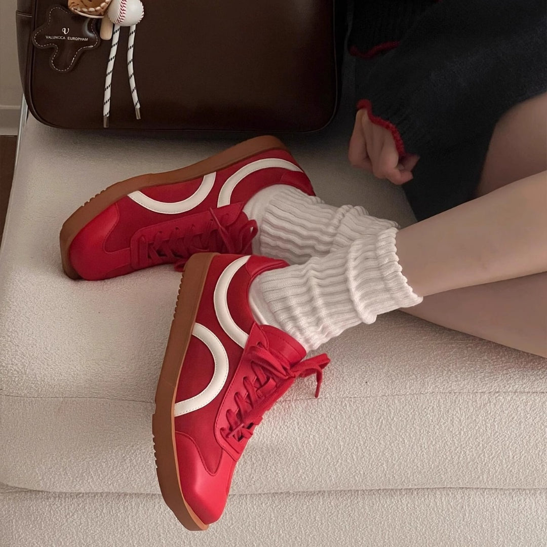 Dame Sneakers i sporty-elegant design med åndbart overmateriale Stilla