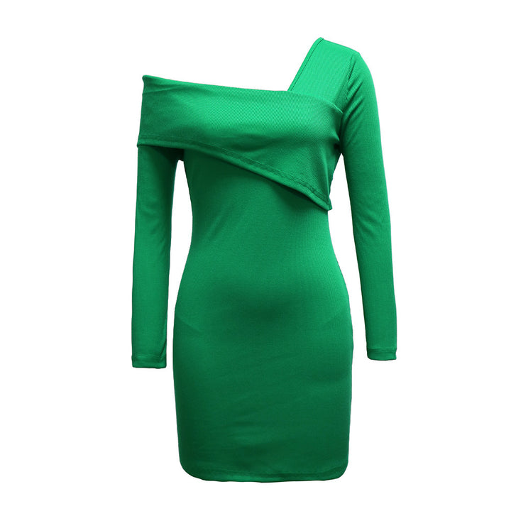 Dame Bodycon-kjole med asymmetrisk udskæring og lange ærmer Stilla