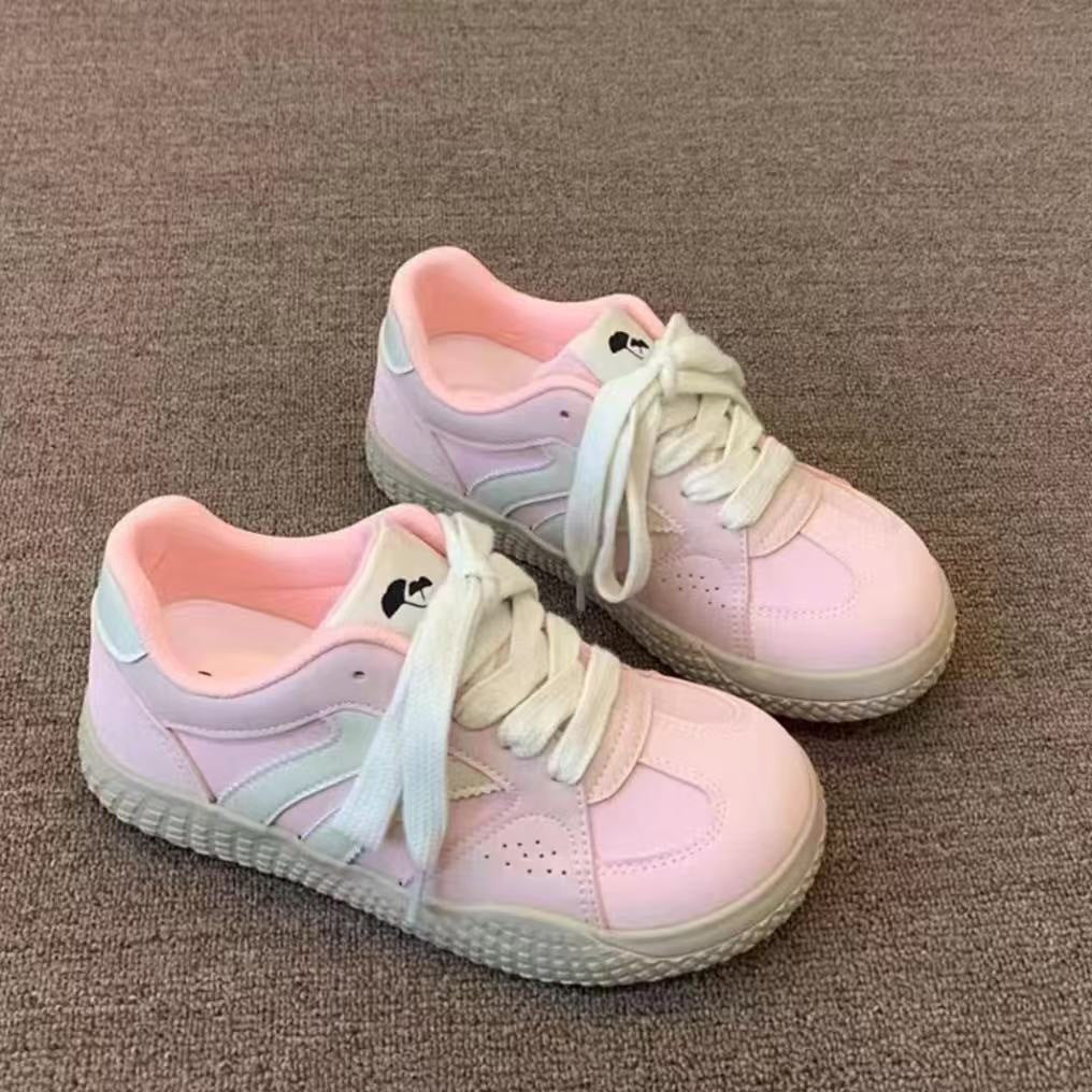 Dame sporty sneakers med åndbart overmateriale og skridsikker sål Stilla