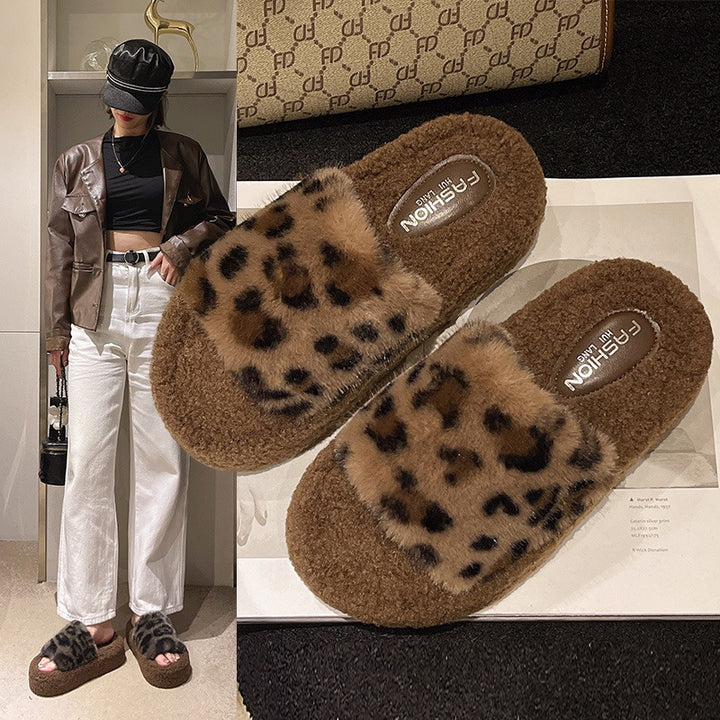 Dame Fluffy Pantoletten med moderne leopardmønster og behagelig sål Stilla
