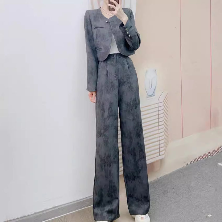 Dame Elegant Blazer-Bukser-Sæt med feminine detaljer og moderne look Stilla
