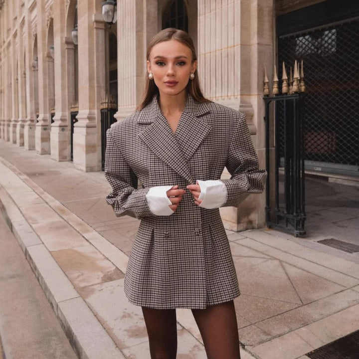 Kvinders oversized ternet blazer med dobbeltknaplukning Stilla