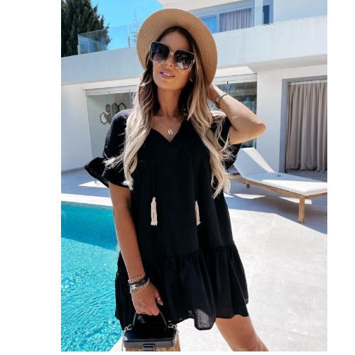 Femme Bohemian Ruffle Layer Mini Kjole med Frynse Detaljer Stilla