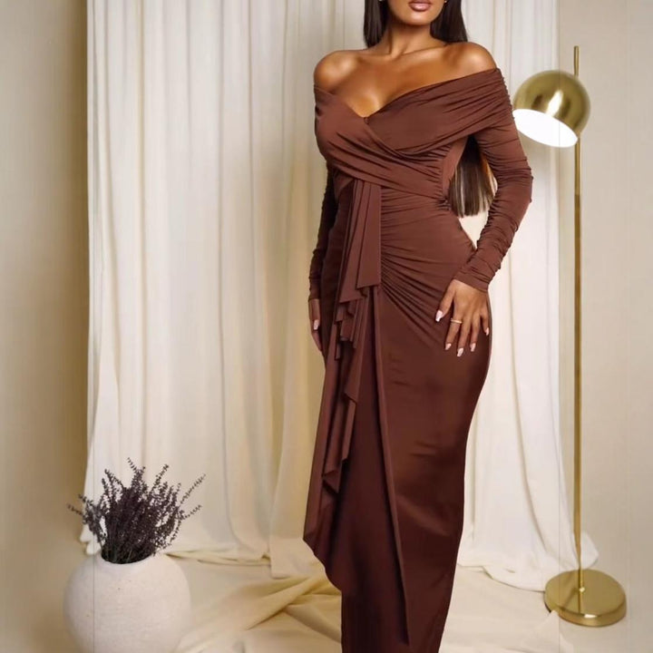 Damer Elegant og Figur-Fittende Aftenkjole med Off-Shoulder Design og Ruffles