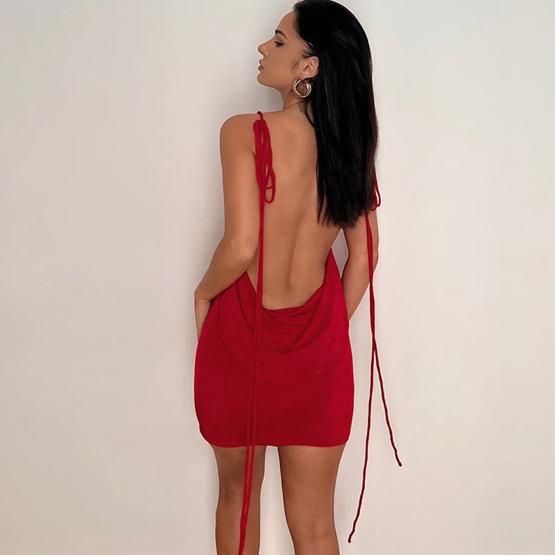 Dame Off-Shoulder Minikjole med raffinerede snøre detaljer og dyb rygudskæring Stilla
