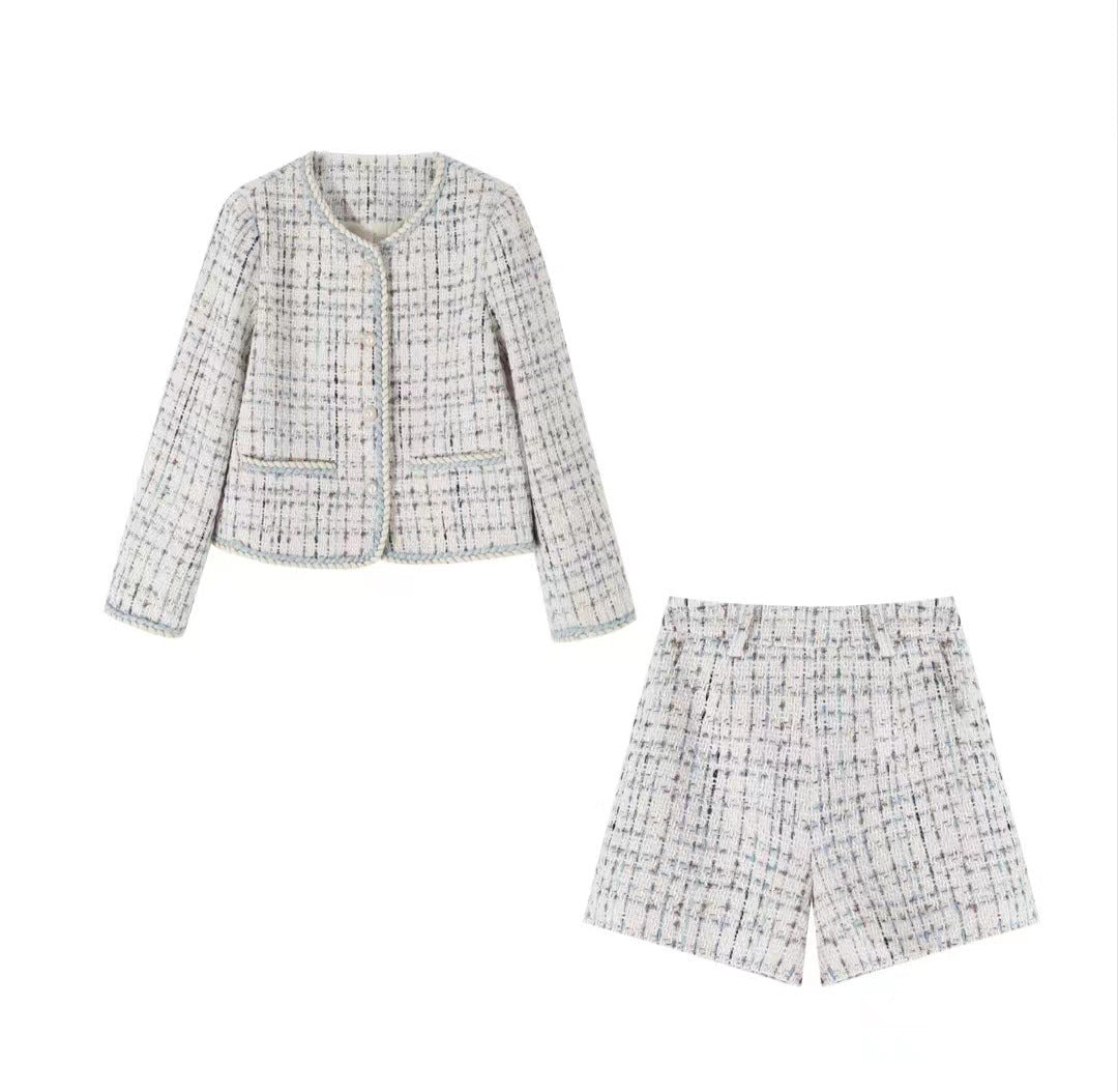 Dame Struktureret Tweed-Blazer med elegante knapdetaljer og raffineret afslutning Stilla
