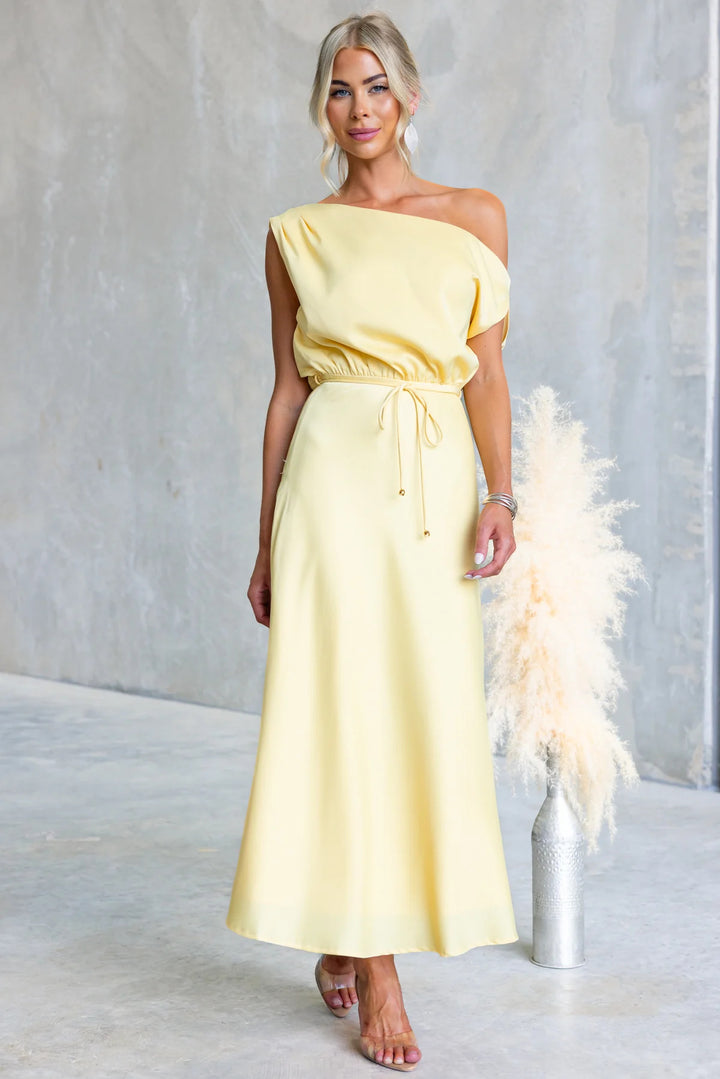 Ladies Maxi Kjole med Off-Shoulder Design og Elastisk Talje Skovae