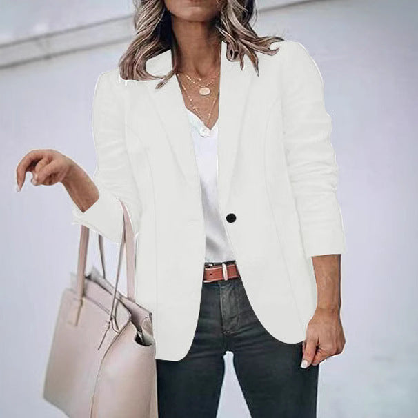 Dame blazer med elegant skæring og moderne detaljer Stilla