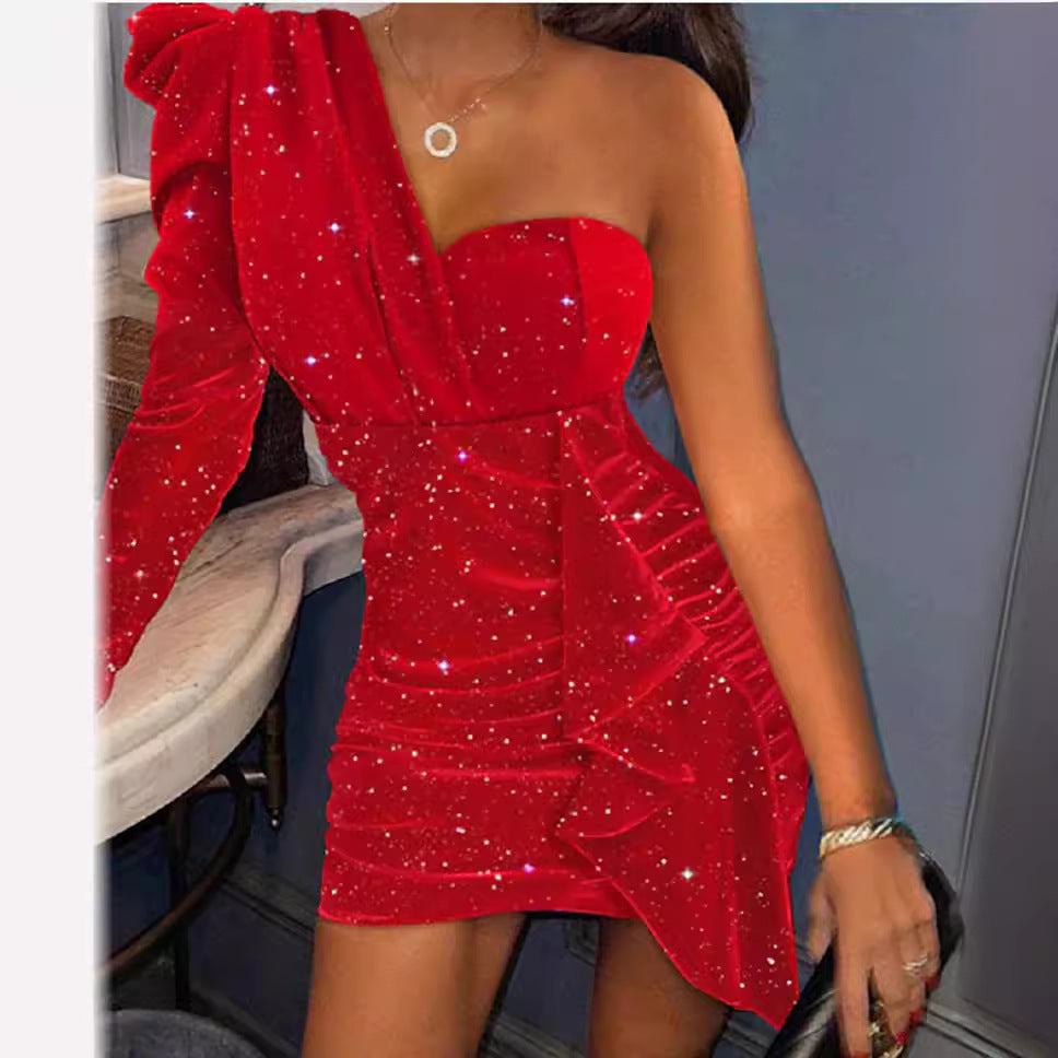 Dame Glamorous Mini-kjole med asymmetrisk udskæring og funklerende stof Stilla