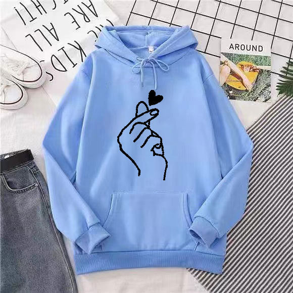 Kvinders hoodie med kreativ håndgrafik Skovae